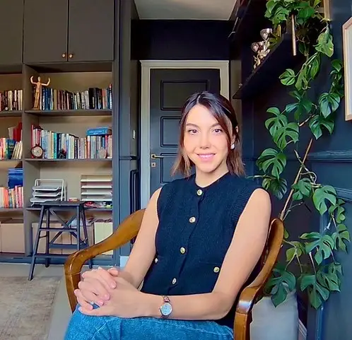 Beren Çetiner — professional portrait