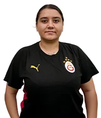 Esra Yapıcıoğlu — professional portrait
