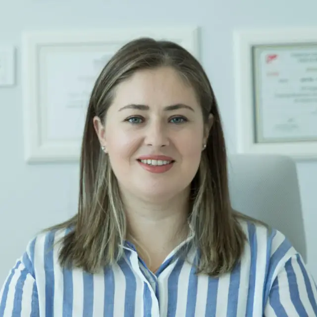 Hande Seven Avuk — Multisport
