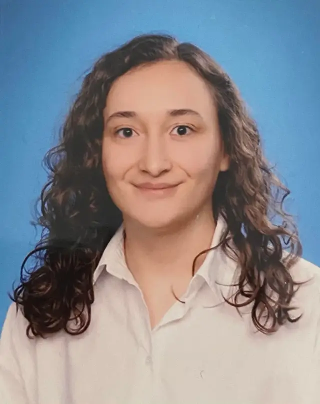 Mine Kızılgüneş — professional portrait
